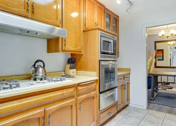 Single-story Retreat ~ 1 Mi To Downtown Tucson! * Tucson