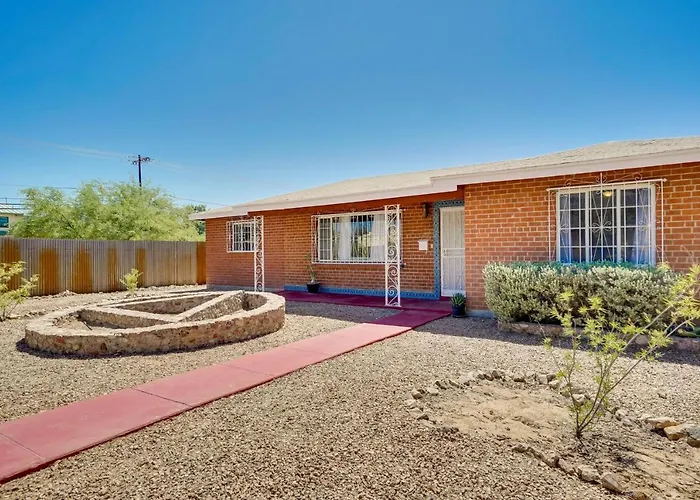 Single-story Retreat ~ 1 Mi To Downtown Tucson! Tucson