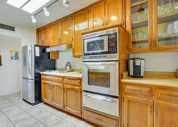 Сasa de vacaciones Single-story Retreat ~ 1 Mi To Downtown Tucson! Tucson