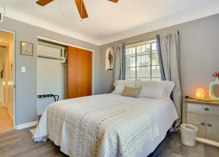 Ferienhaus Single-story Retreat ~ 1 Mi To Downtown Tucson!