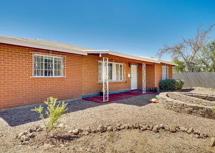 Single-story Retreat ~ 1 Mi To Downtown Tucson! *
