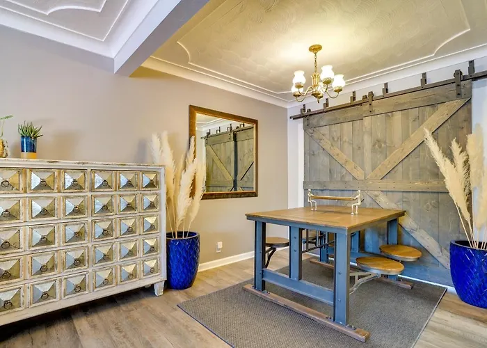 Single-story Retreat ~ 1 Mi To Downtown Tucson! Tucson