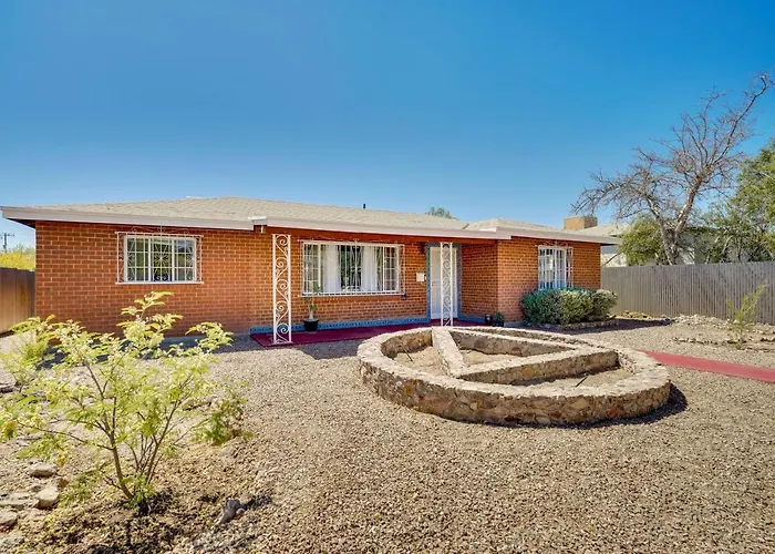 Ferienhaus Single-story Retreat ~ 1 Mi To Downtown Tucson!